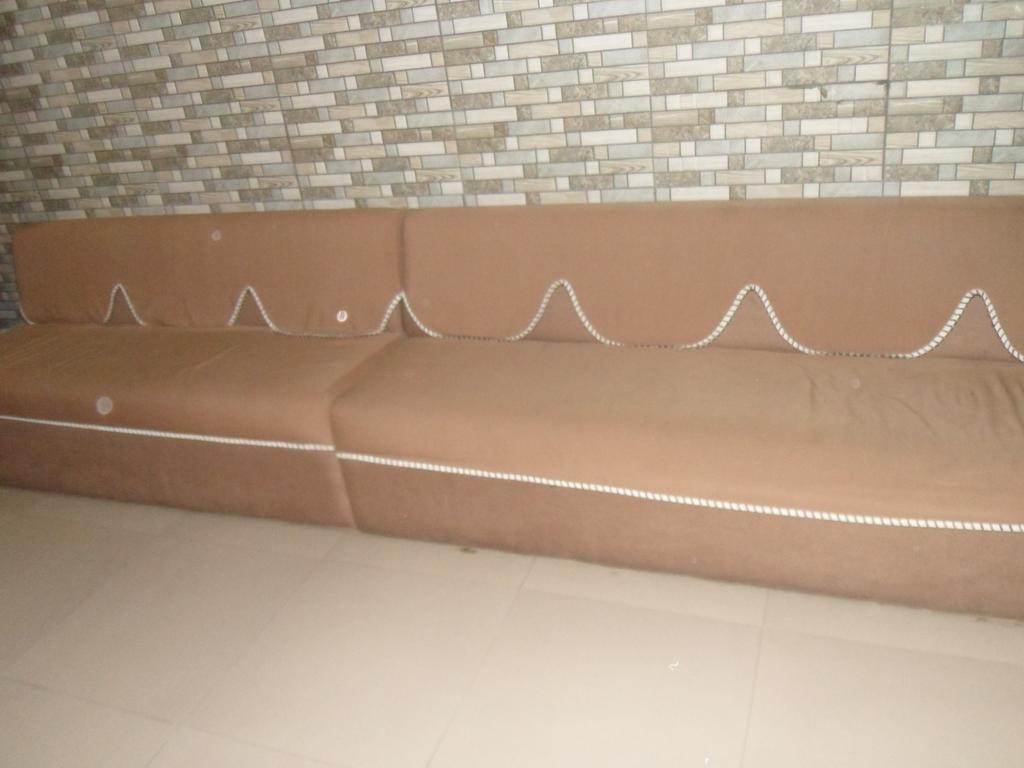 Hotel Rajdeep Inn Ahmedabad Esterno foto